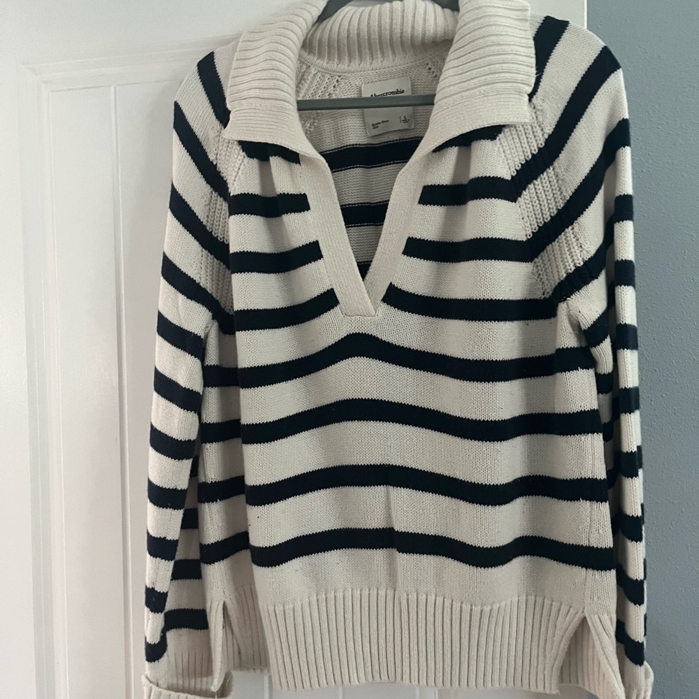 Abercrombie and Fitch sweater